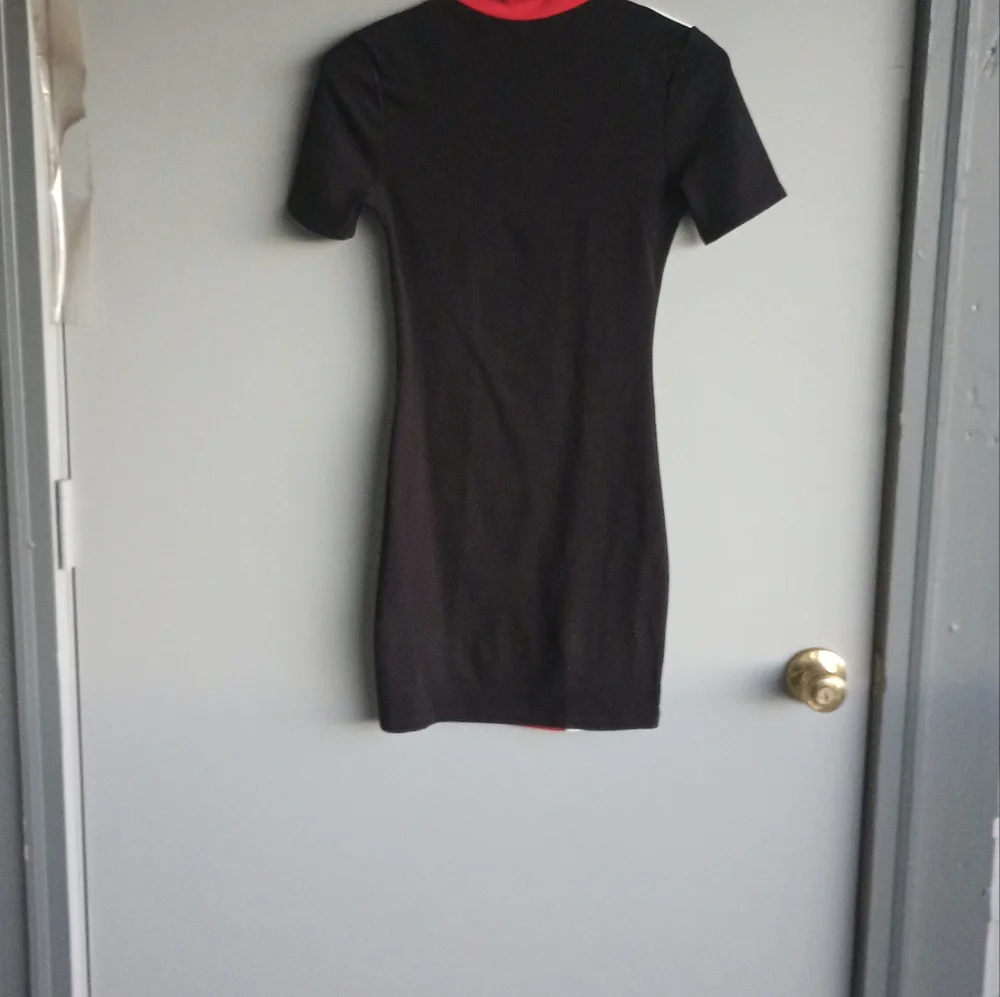 Fashion Nova - A—Team Color Block Dress Red/Black - Picture 2 of 5